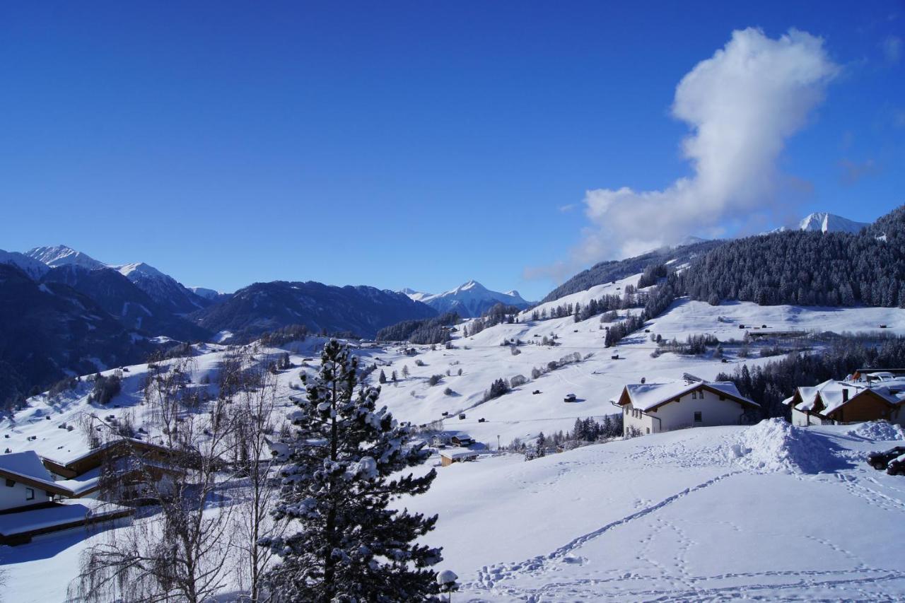 Apart-Hotel Alpinsonnenresidenz Fiss Exteriör bild