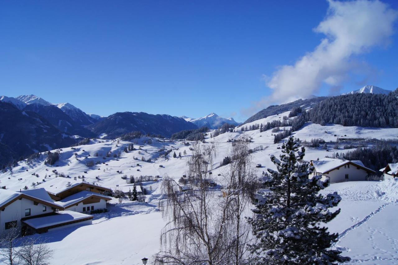Apart-Hotel Alpinsonnenresidenz Fiss Exteriör bild