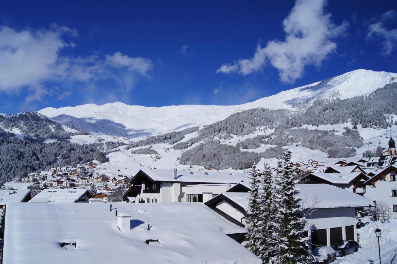 Apart-Hotel Alpinsonnenresidenz Fiss Exteriör bild