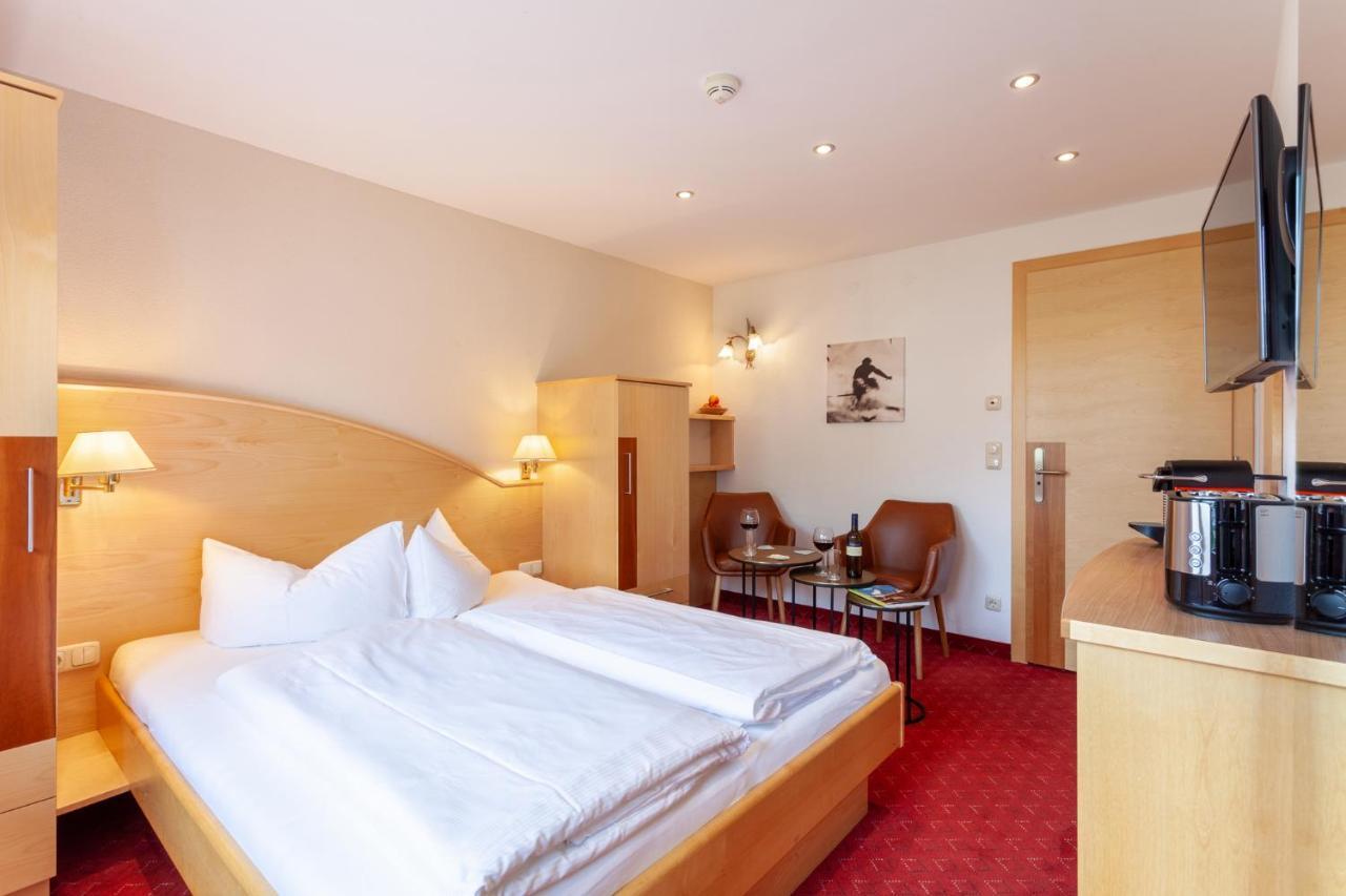 Apart-Hotel Alpinsonnenresidenz Fiss Exteriör bild